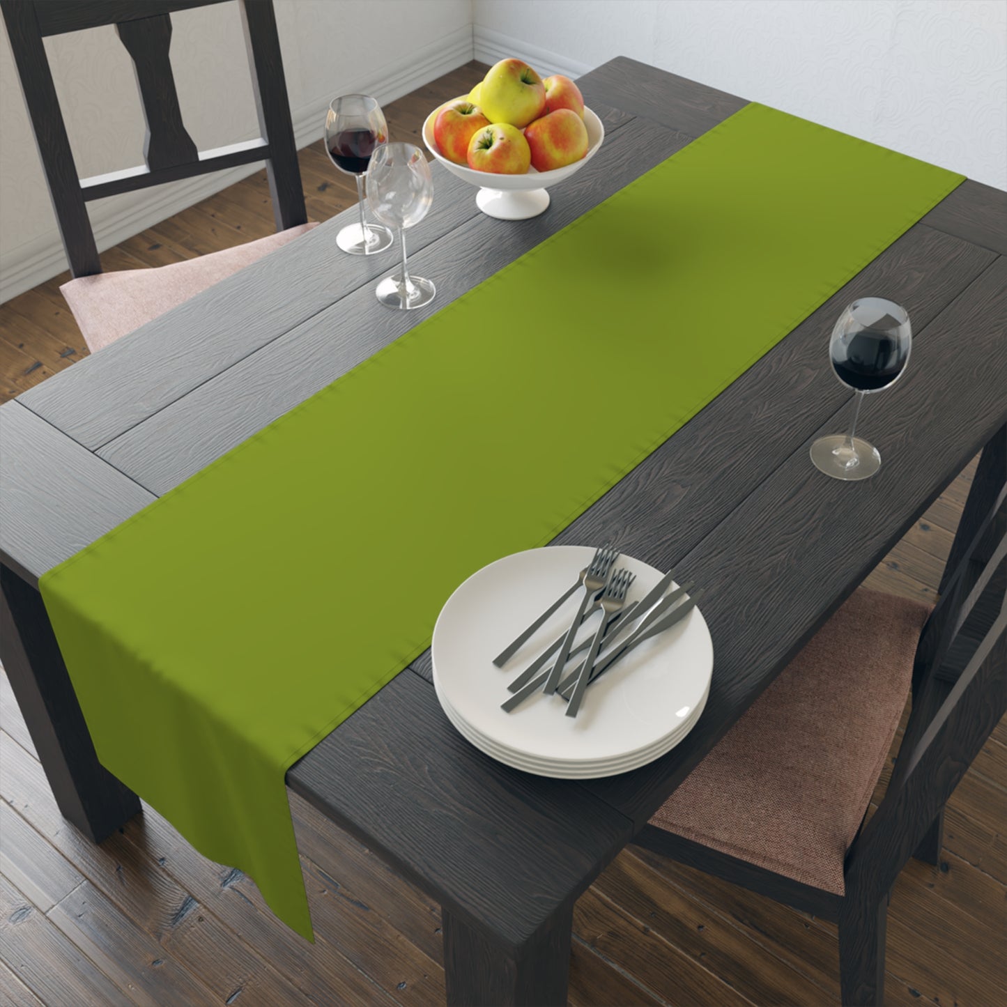 True Holiday Iguana Green Solids Table Runner
